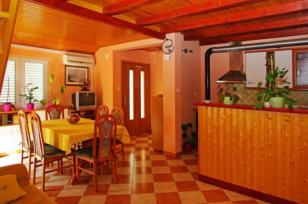 Apartments Julija Vela Luka Habitación foto