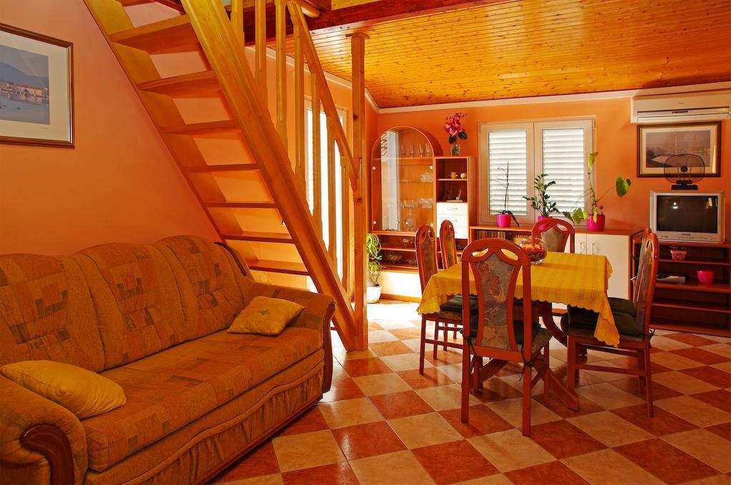 Apartments Julija Vela Luka Habitación foto