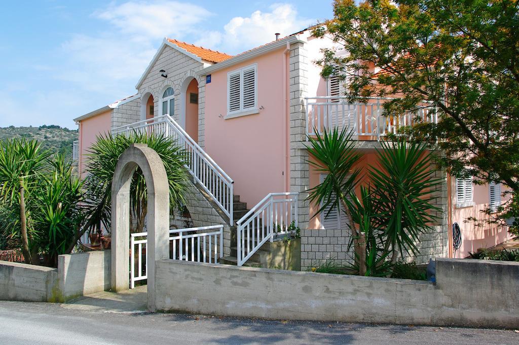 Apartments Julija Vela Luka Exterior foto